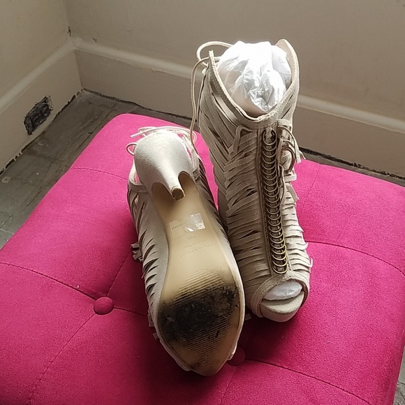 Lace up booties - Picture 3 of 3